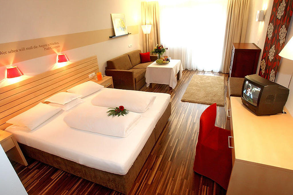 Doppelzimmer mit Balkon